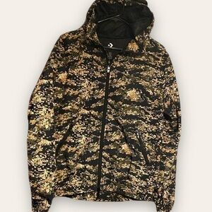 Camouflaged Converse Windbreaker Men’s XS